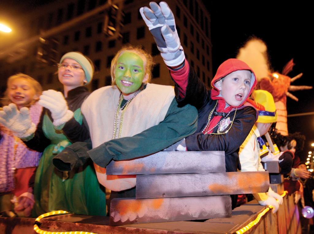 Halloween parade HALLOWEEN_PARADE_02_CC_00008547A